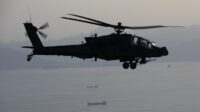 Amerika Serikat (AS) kembali melancarkan serangkaian serangan terhadap Iran setelah jatuhnya helikopter canggih Apache di Selat Hormuz.