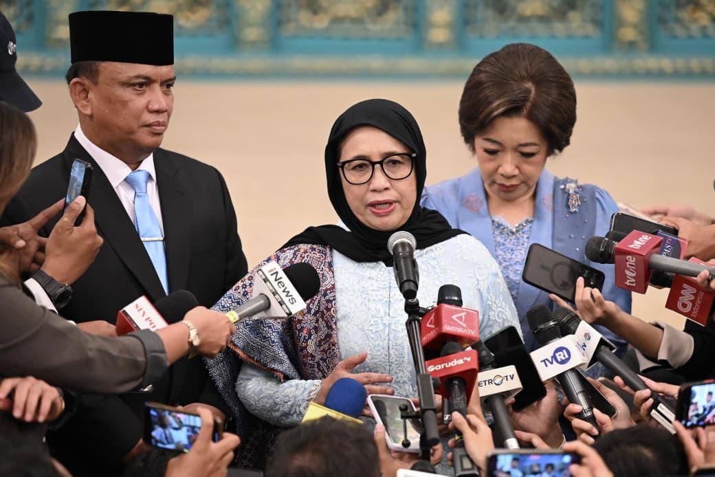Kepala Badan Gizi Nasional (BGN), Nanik S. Deyang, menegaskan komitmennya untuk meningkatkan efektivitas Program Makan Bergizi Gratis (MBG) melalui efisiensi anggaran, penguatan kualitas layanan, dan penataan ulang penerima manfaat.