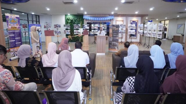 Pameran Arsip Tsunami bertajuk "PIJAR: Cahaya Keteguhan, Kompas Masa Depan" digelar di Mal Pelayanan Publik (MPP) Kota Banda oleh Balai Arsip Statis dan Tsunami (BAST). Pameran ini berlangsung berlangsung di Lantai 3 Gedung Pasar Aceh dari tanggal 8-12 Juni 2026.